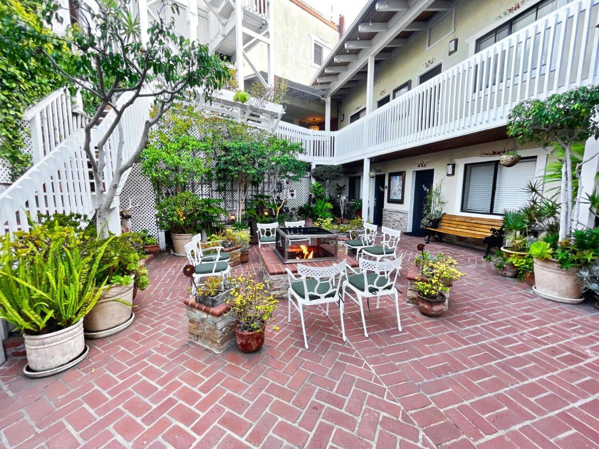 Catalina Courtyard Suites Avalon Exterior photo