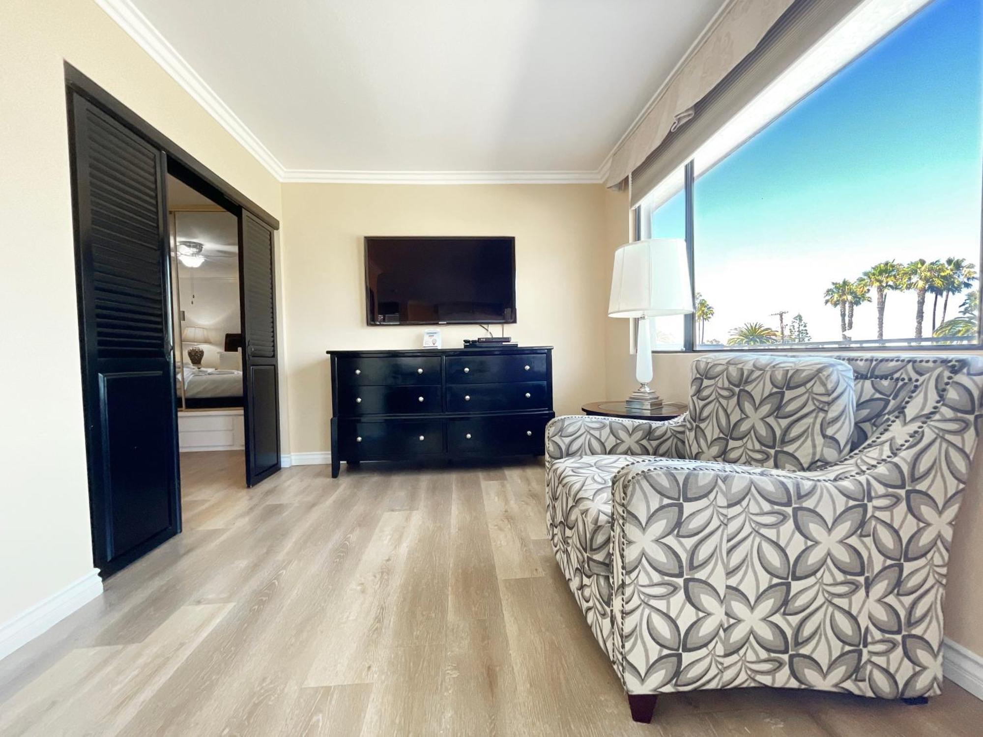 Catalina Courtyard Suites Avalon Exterior photo