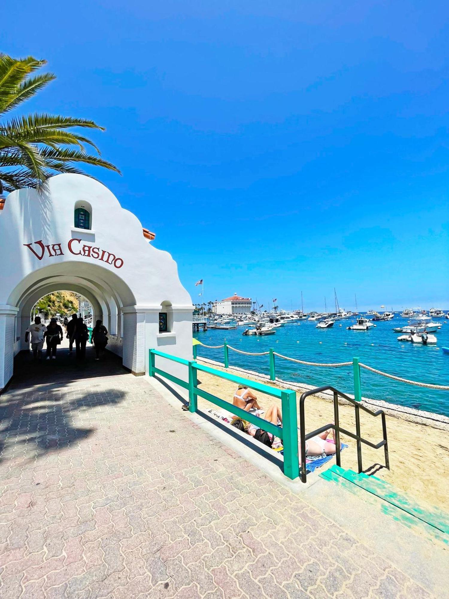 Catalina Courtyard Suites Avalon Exterior photo